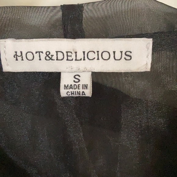 Like New!  Great looking  sheer, black hoodie top - Picture 3 of 10